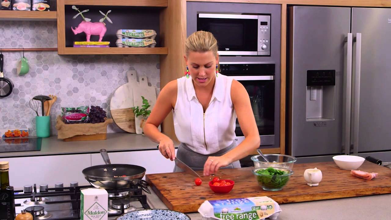 Spinach and Bacon Omelette | Everyday Gourmet S5 E90