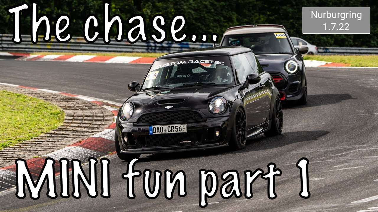 MINI GP3 chasing MINI JCW 