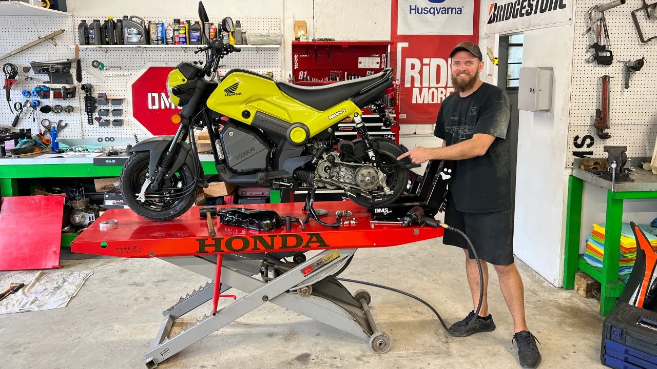 2022 Honda Navi Malossi Variator Install!