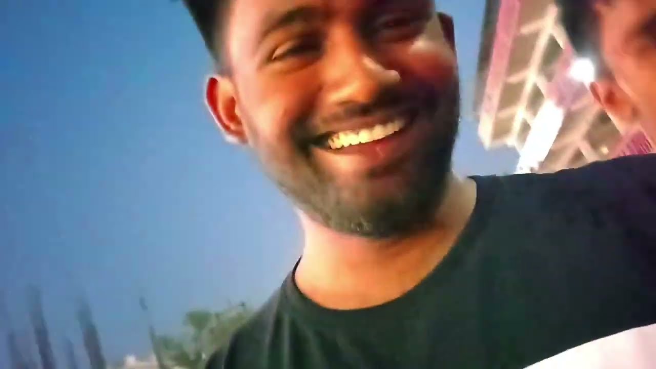 Naina ne apne liye khareedi chappal 👣