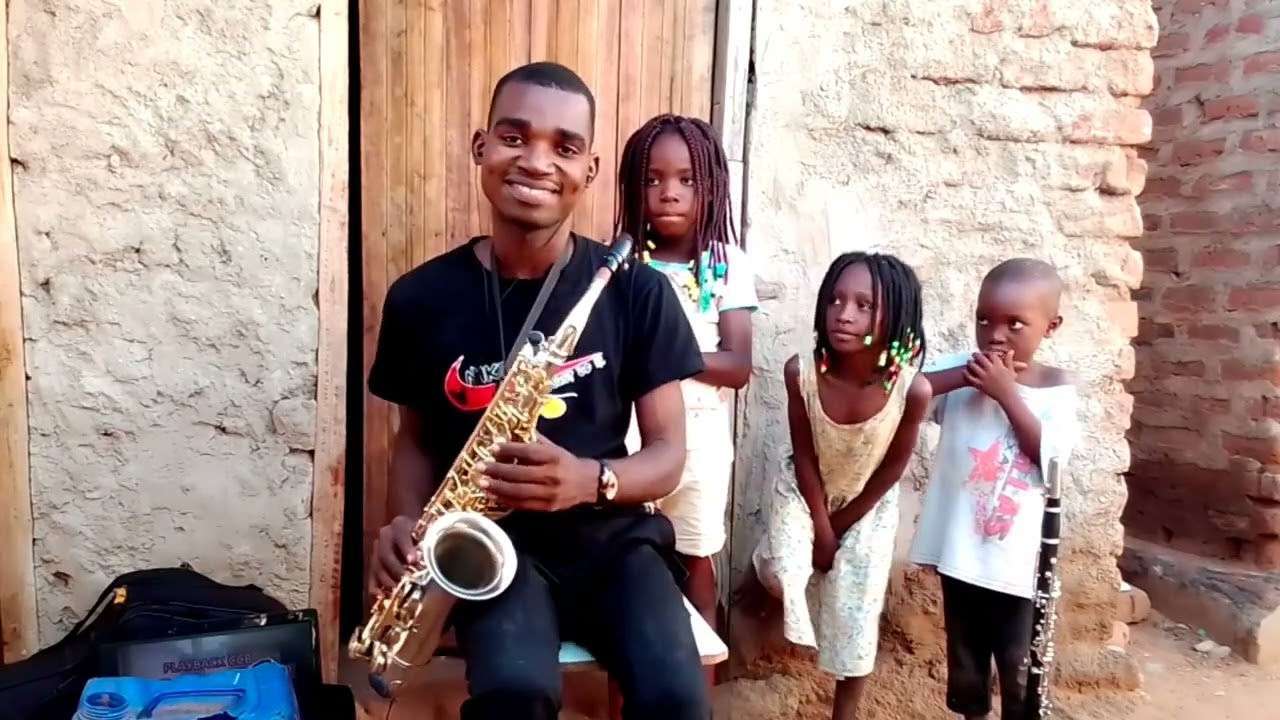 O ESPÍRITO SANTO está descendo. Hino 221. MOÇAMBIQUE
