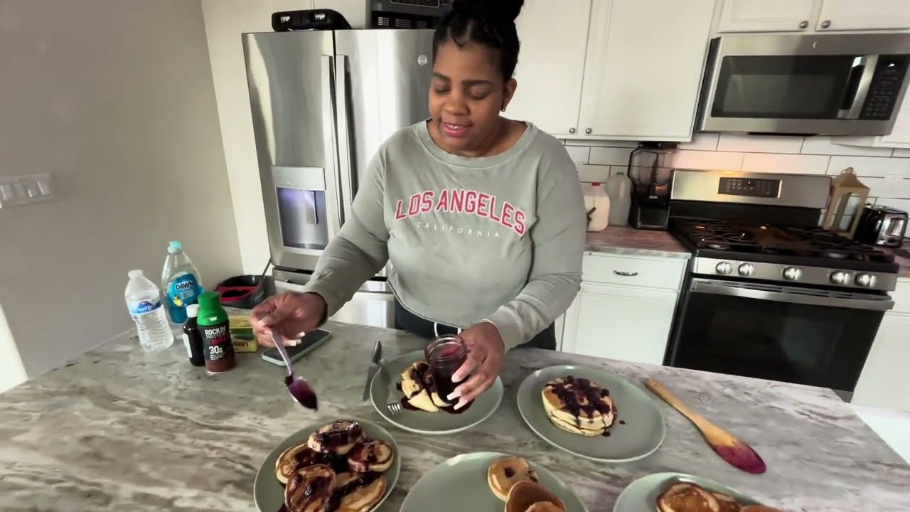 JJs Birthday Breakfast with 5 kids 