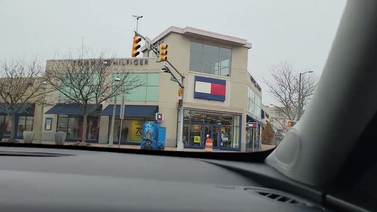 driving in front of Caesars AtlanticCity, PoloRalphLauren, Express, BananRepublic, 20251228 090856