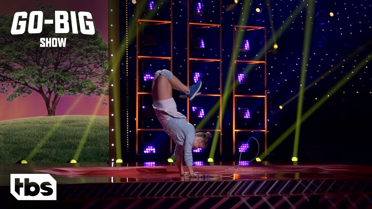 Go Big Show: Tori Boggs Jump Rope Champion Plays The Piano While Jump Roping (Clip) | TBS