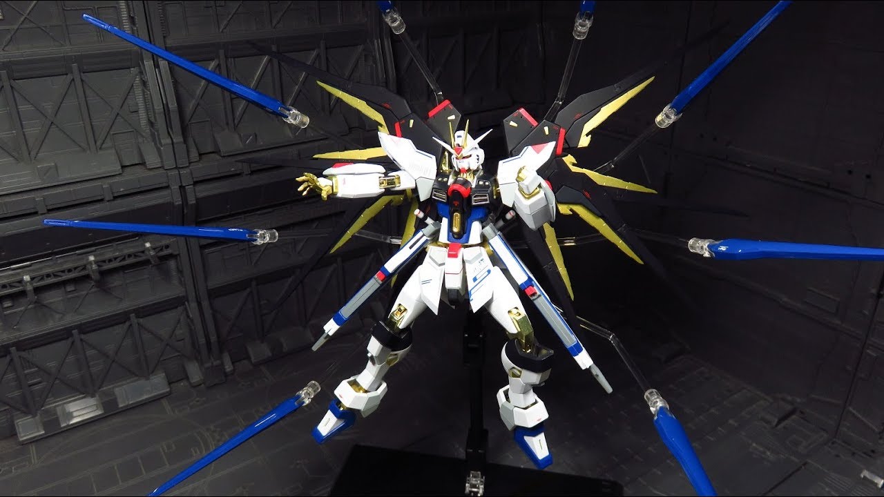 Metal Robot Spirits: Strike Freedom Gundam Figure Review