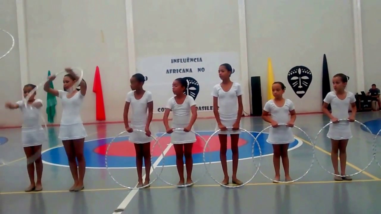 Apresentação da cultura Africana na escola