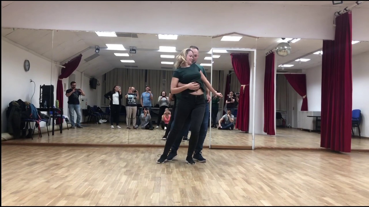 Magda & Łukasz Bachata Sensual - after class improv - Esme Amantes