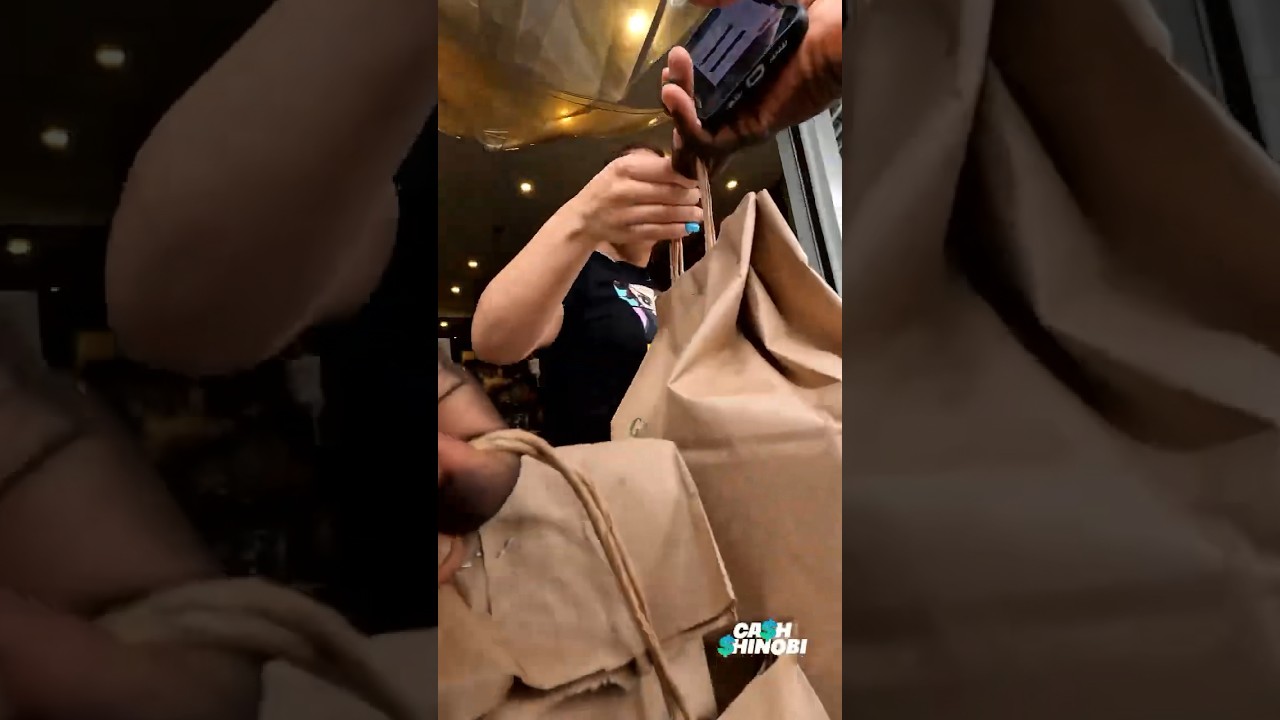 Picking up 3 high pay orders at the same time. Stacking on doordash and ubereats