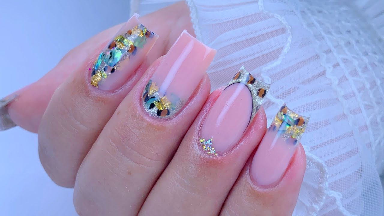 Passo a passo decorações encapsuladas: madrepérola, folhas de ouro e oncinha