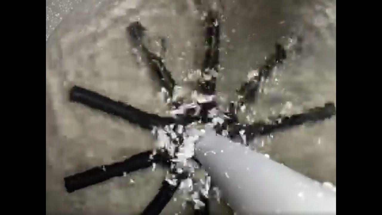 How to correctly Instal a Sand Filter adding the Sand and setting the Laterals. Swimming pool craft