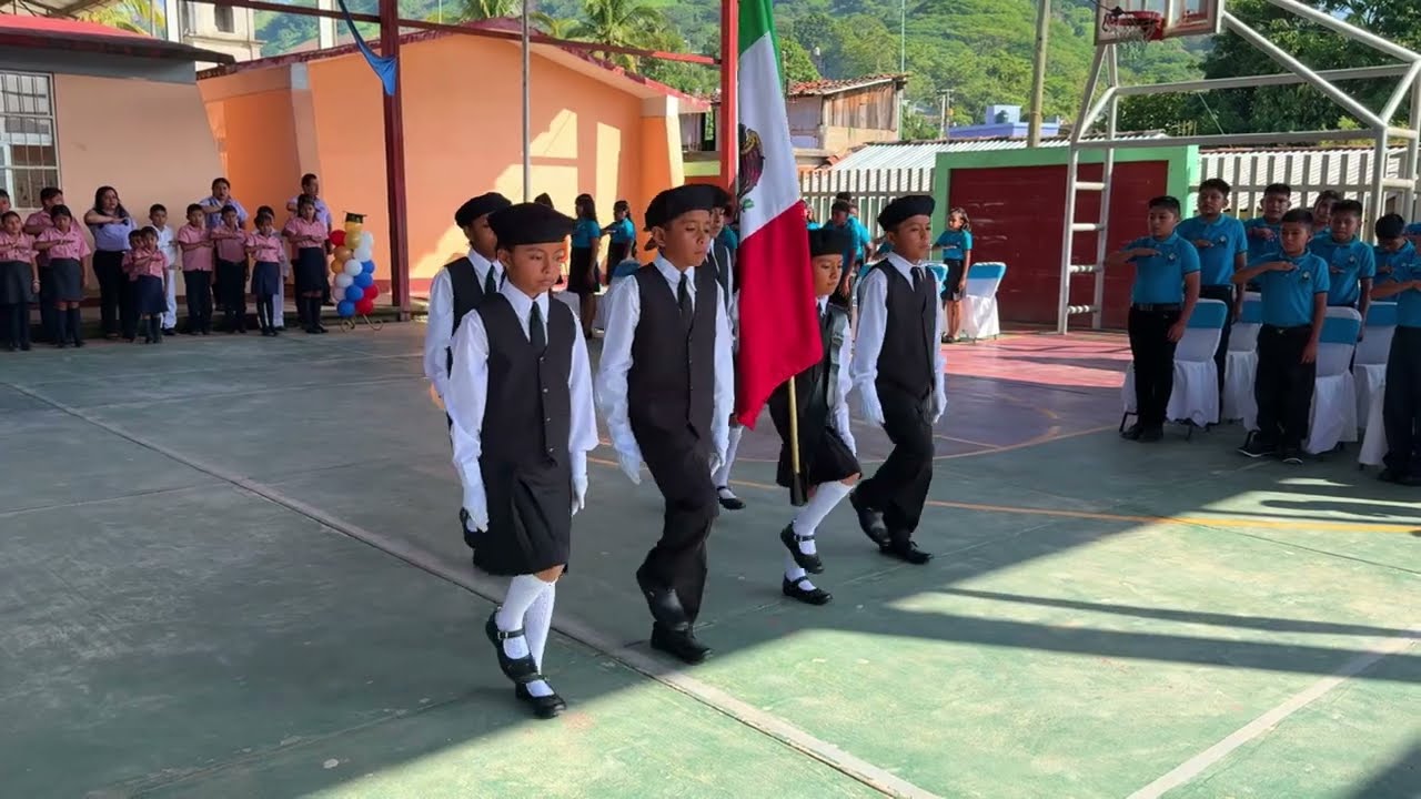 Mi Graduación Andrea  Rosendo Prisciliano en Potrerillo del Rincon VIDEO 1