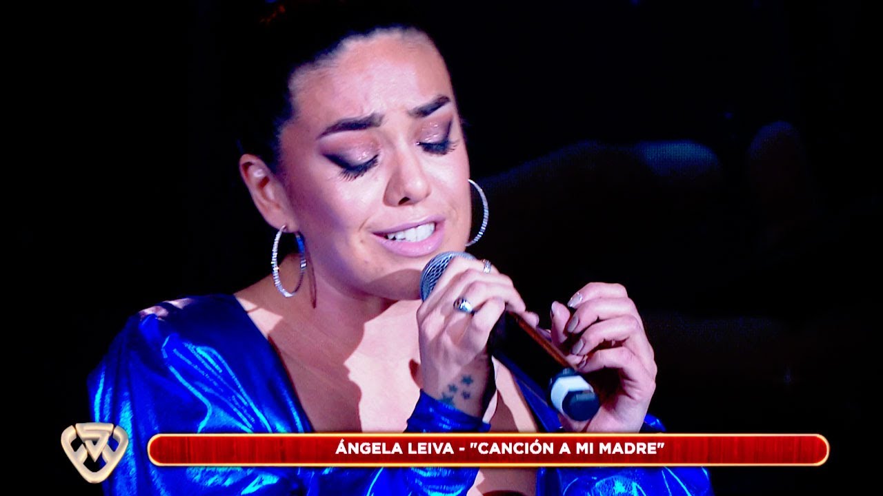 Angela Leiva homenajeó a su mamá cantando 
