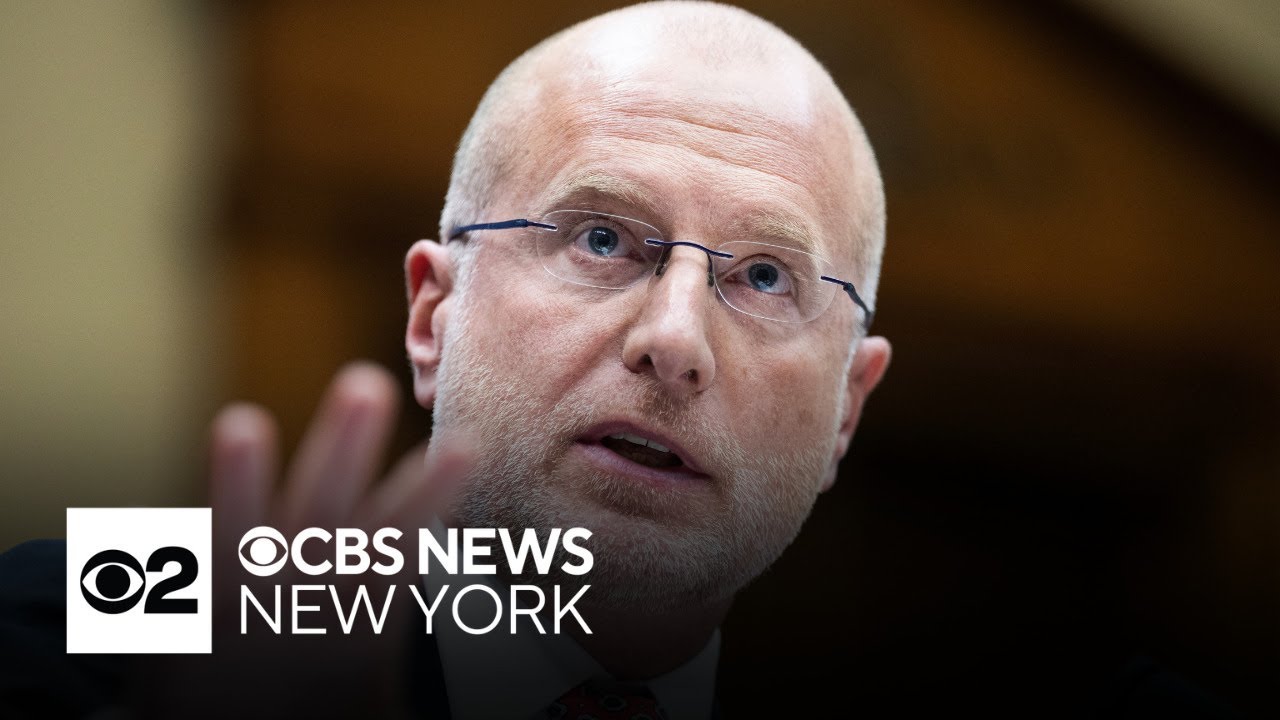 FCC says TV talk shows have to give political candidates equal time