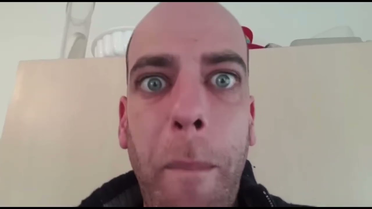 YTP Callums Corner’s casual Christmas consists of cramming classy confectionery up his capable crack