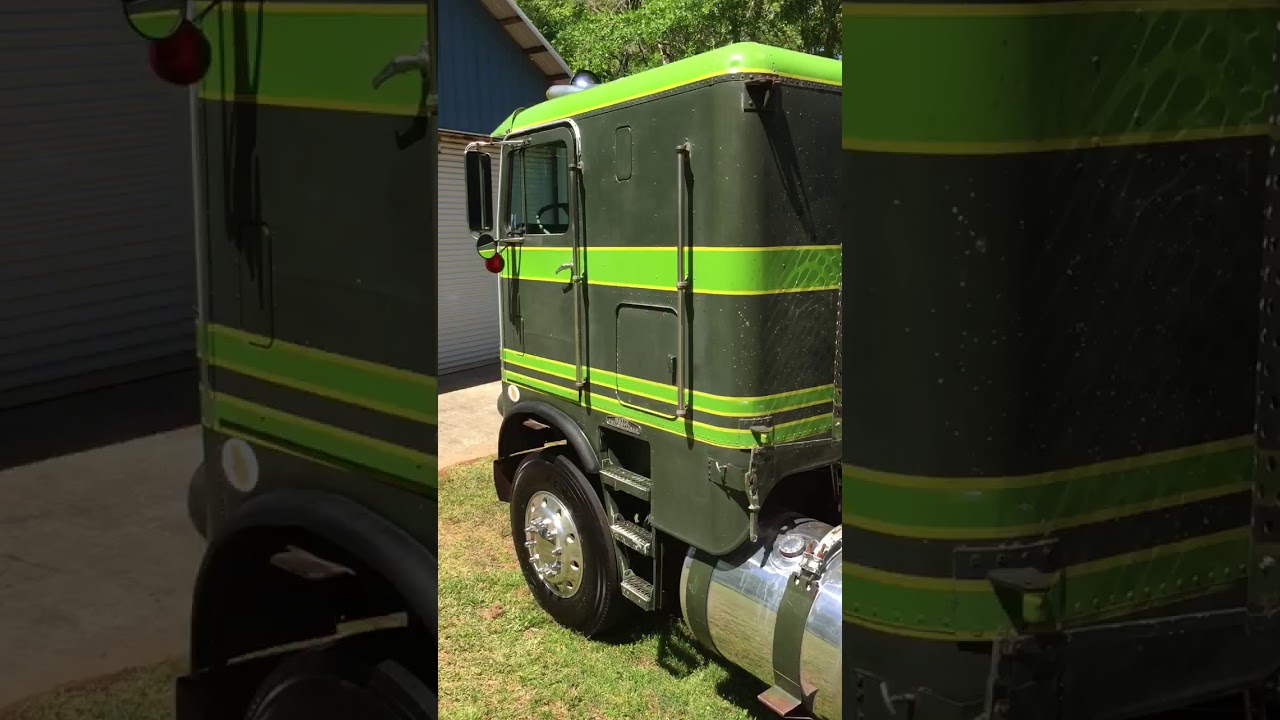 1973 White Freightliner COE