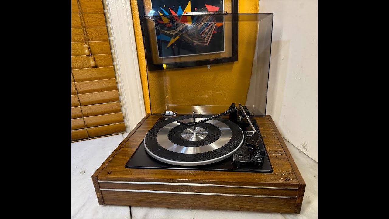 Serviced W.T. Grant Model 51839B  BSR C141Multiplay Record Changer 3 Speed Shure M74CS MM Cartridge