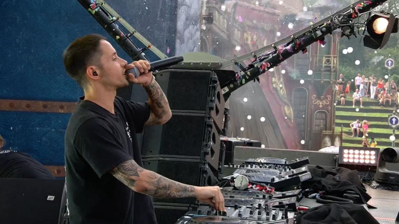 Bassjackers & Tony Junior - Forever Young (Tomorrowland WE2 Live)