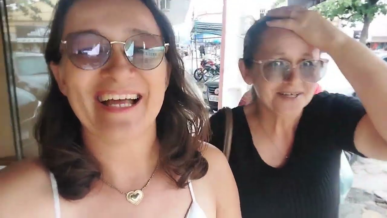 HOJE PRA JUNTAR AS BANANAS FOI DEBAIXO DE CHUVA + GEILMA NAS COMPRAS P SUA FILHA