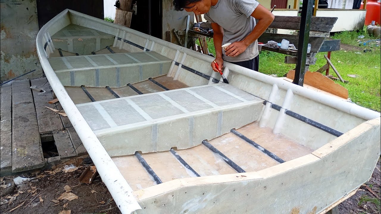 DIY fiberglass fishing boat building (part 1)