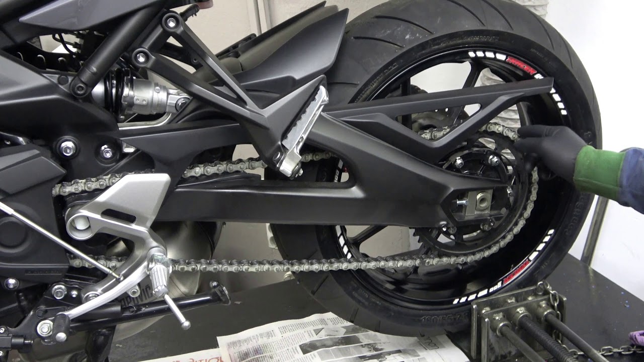 chain cleaning YAMAHA TRACER 900