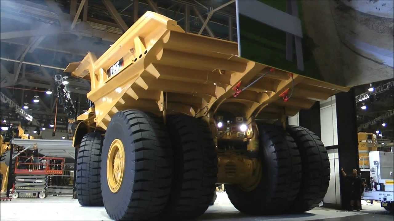 Massive Caterpillar dumptruck being moved.