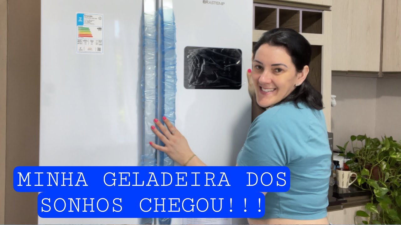 MINHA GELADEIRA CHEGOU ELA É ENORMEE 😱| GELADEIRA BRASTEMP BRO85AK 3 PORTAS COR BRANCA 🥰
