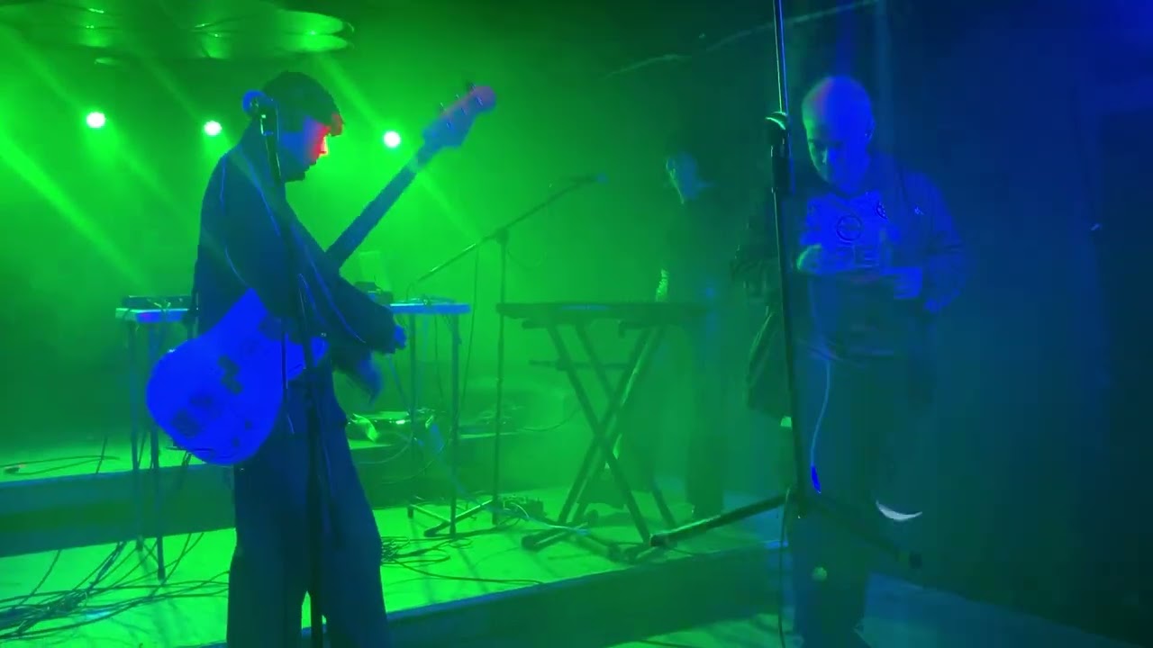 VVV [Trippin'you] en directo en Salamanca. Zugzwang