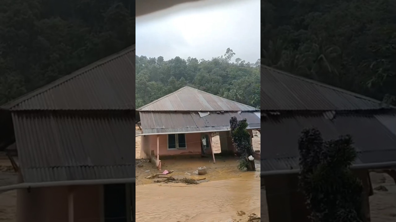 Massive Floods Caught on camera #Viral #floods #flood #trending #disaster #nature