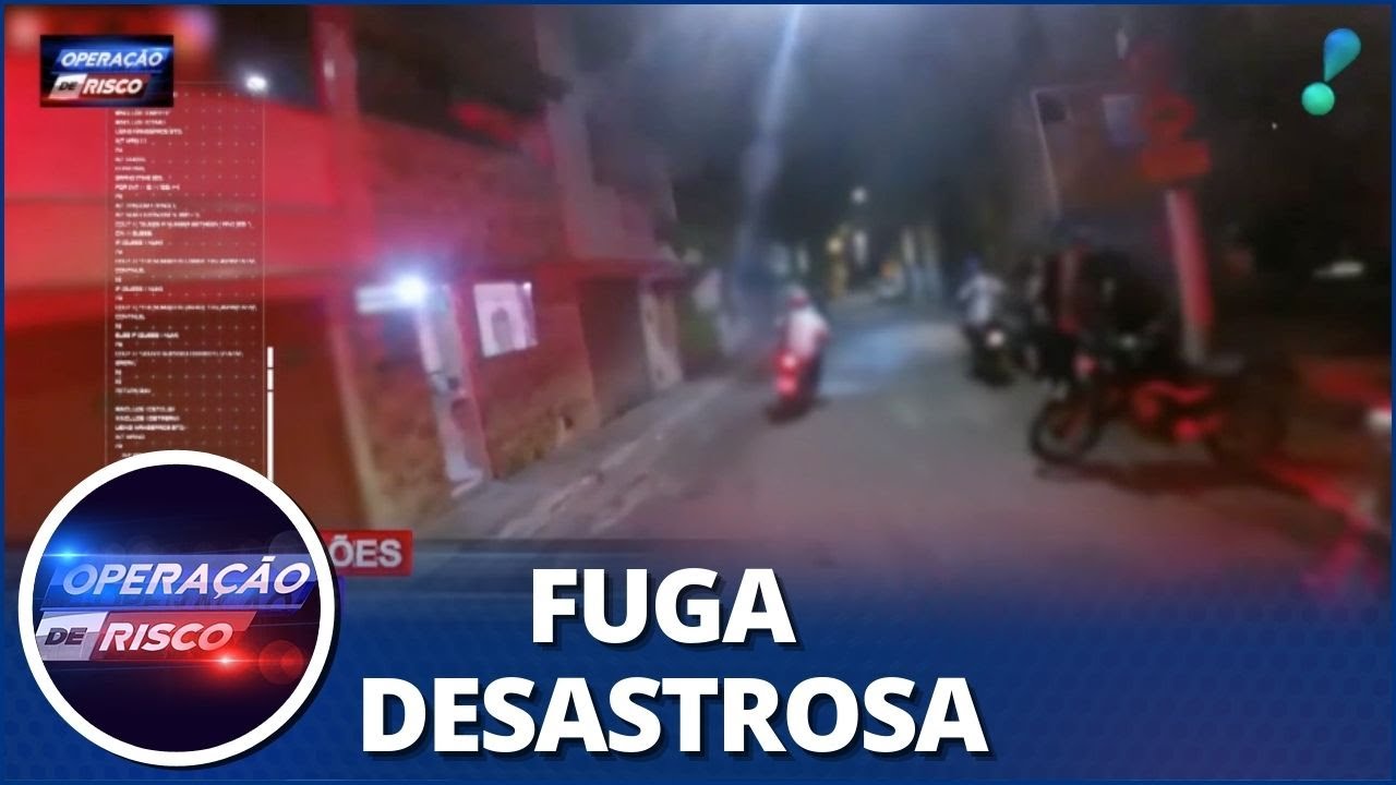 Motociclista em fuga da PM dá de cara com portão