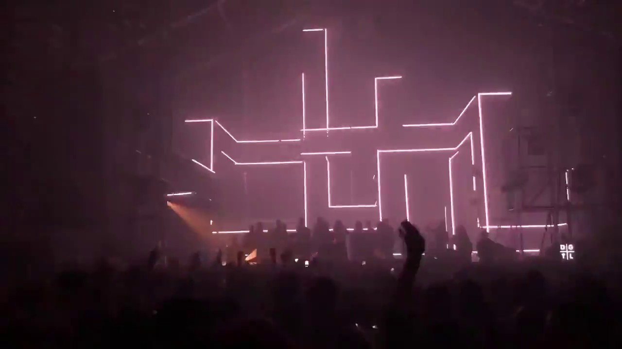 Tale Of Us at DGTL playing Energy 52 - 'Café Del Mar' (Tale Of Us Remix)