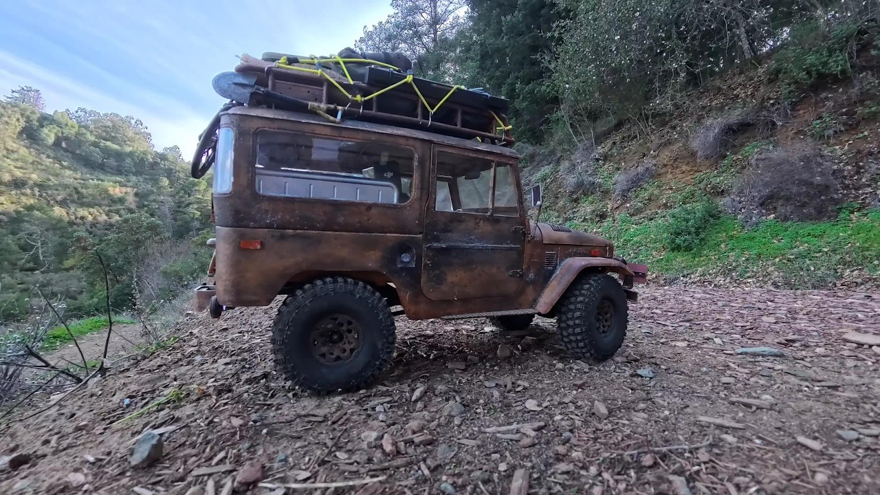 FMS FJ40 HIKING rc car