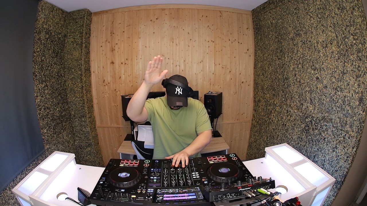 VIBRA MUSIC #94 - LATIN TECH HOUSE MIX 2026