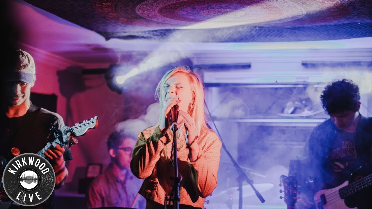 Kelsey Abbott - Back Of Your Hand | Live at The Kirkwood House