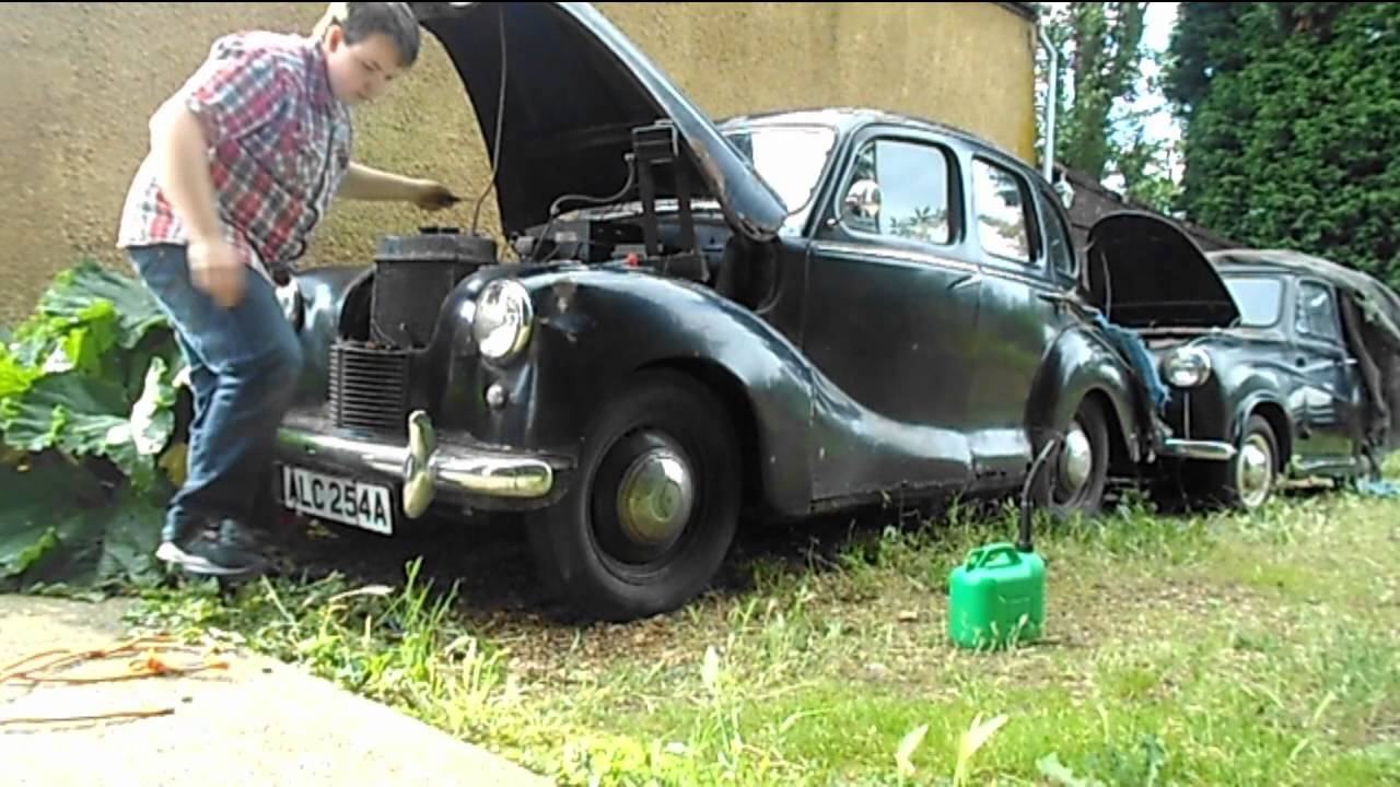 Will it start? Abandoned 1952 Austin A40 Devon
