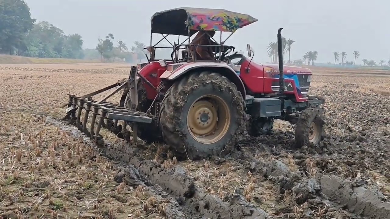 আধুনিক পদ্ধতিতে জমি চাষ ও ধান রোপণের প্রস্তুতি