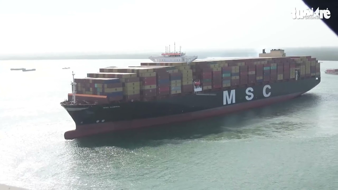 MSC AURIGA handled in SSIT makes a record 15000Teus, the highest container volume/vessel ever in VN.