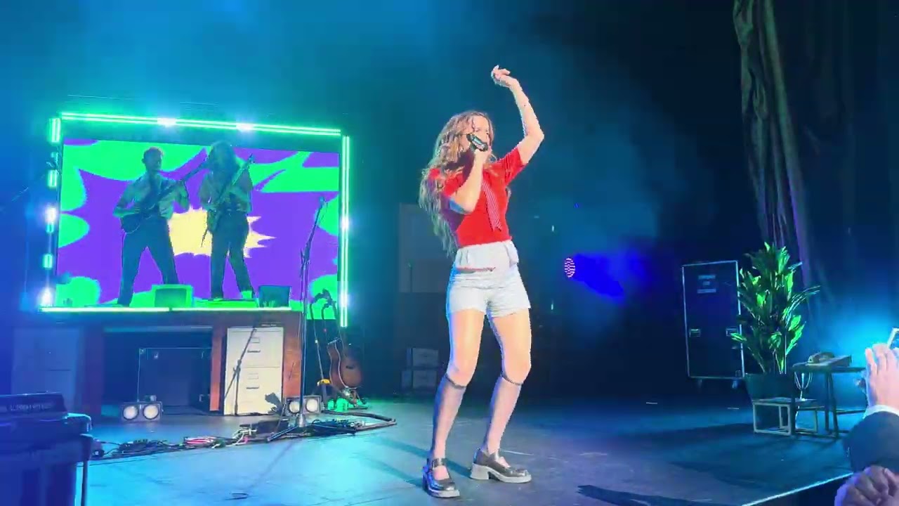 Get Busy (Lawrence) [Radio City]