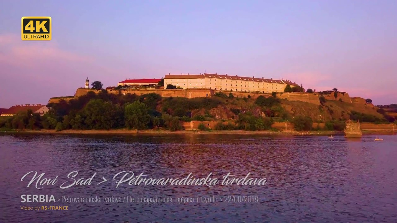 4K - Novi Sad, Petrovaradinska tvrđava / Panorama 360° noću
