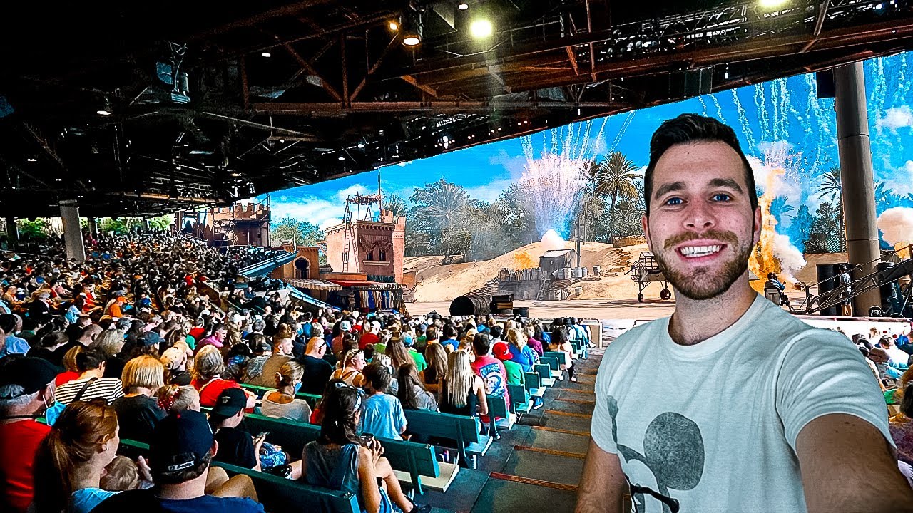 Indiana Jones Stunt Spectacular Reopens At Hollywood Studios | Christmas Crowds Arrive