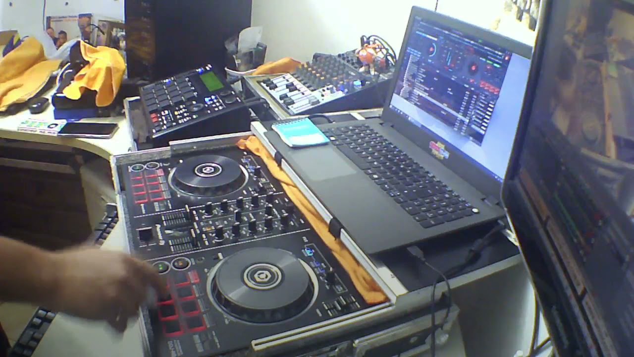 MONTAGEM DONA MARTA ESTADÃO EMERSON DJ MASSACRE ESTÚDIO