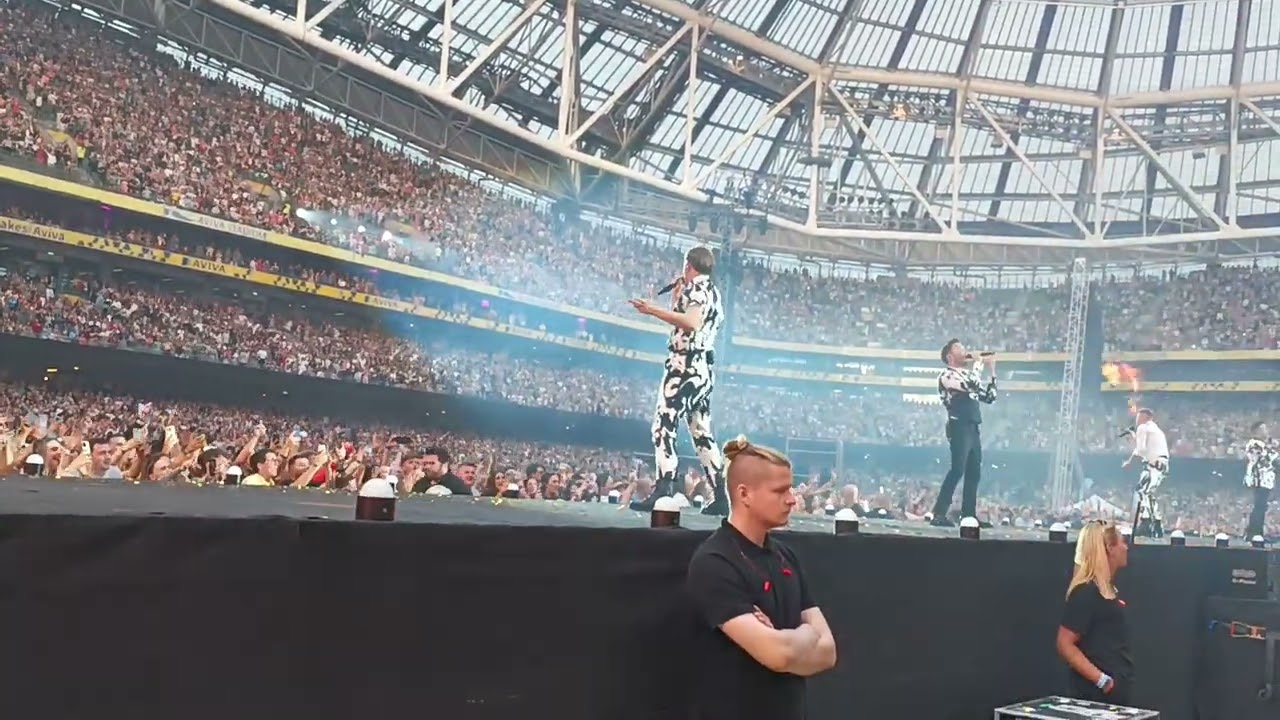 Westlife - When You're Looking Like That - Aviva Stadium Dublin 08.07.2022 The Wild Dreams Tour