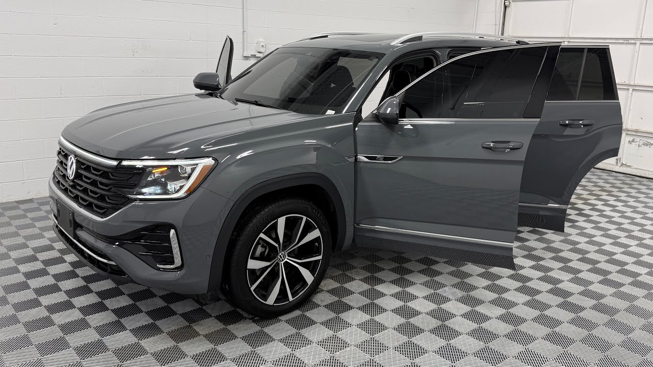 2025 Volkswagen Atlas SEL Premium R-Line (XYZ Motors)