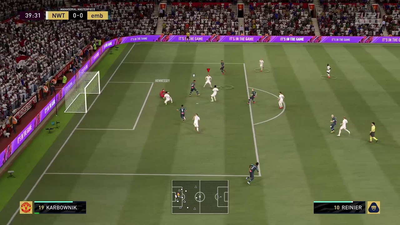 FIFA 21 Back-heel Cross