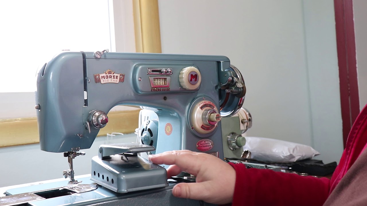 How to wind the bobbin on a vintage Morse MZZ sewing machine Tutorial part 1