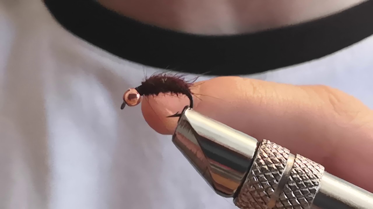 Мушка на хариуса, имитация овода.