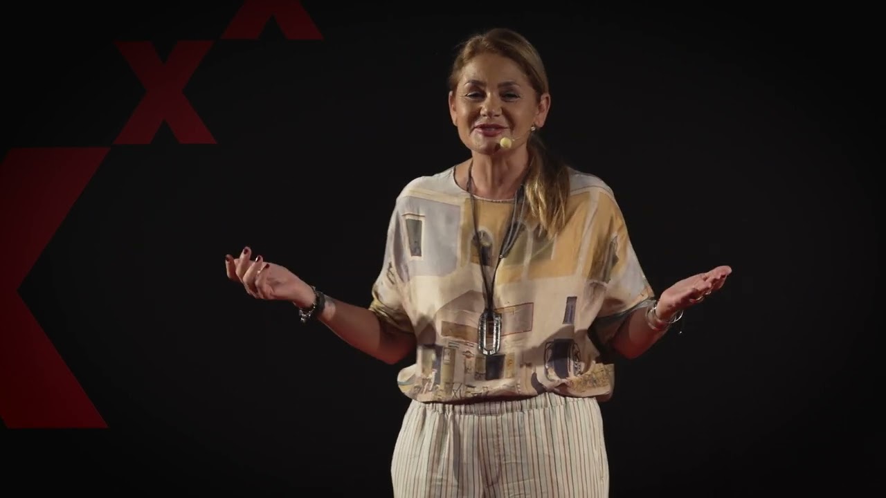 Ipogeo dei Cristallini - responsabilit&agrave; della rinascita | Alessandra Calise Martuscelli | TEDxNapoli