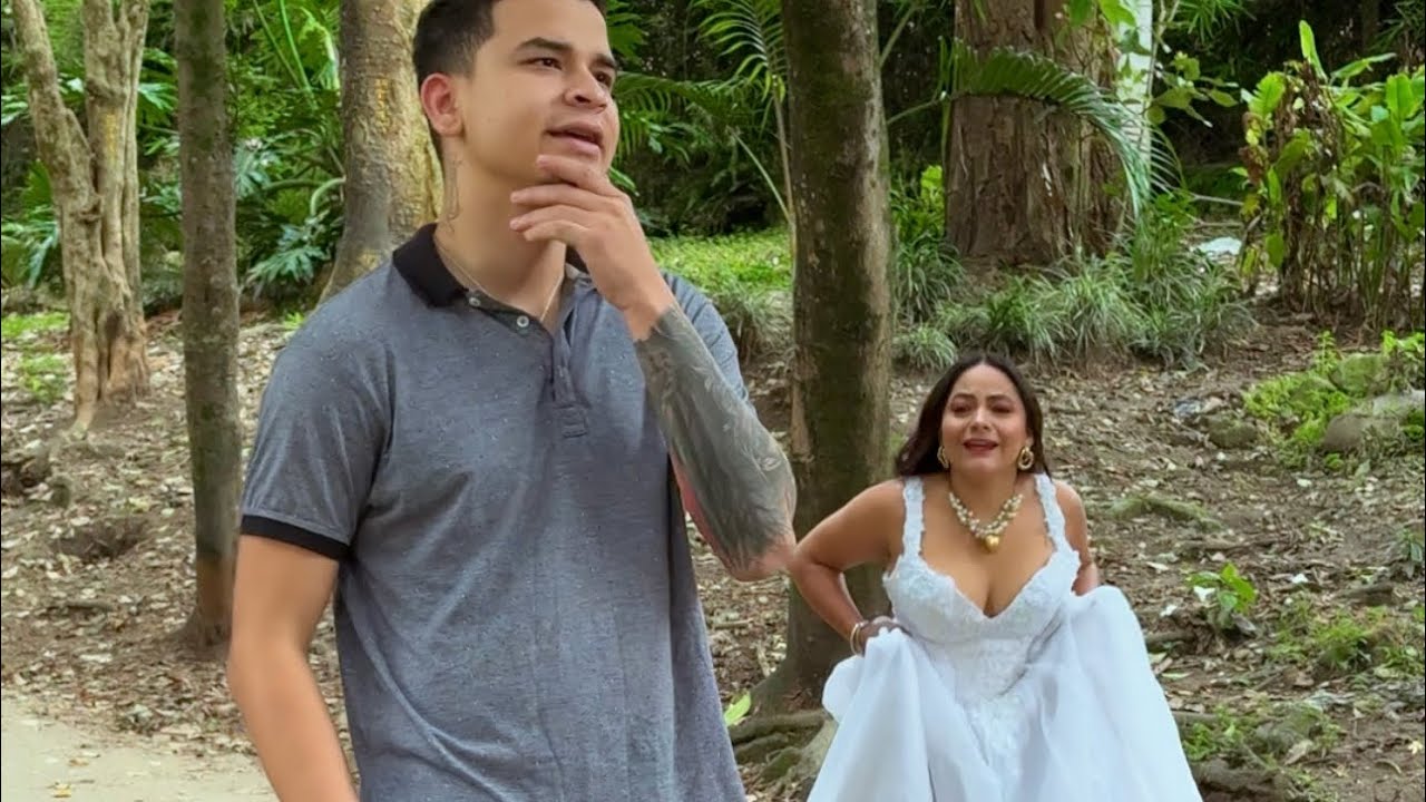 Está joven se escapó el día de boda 