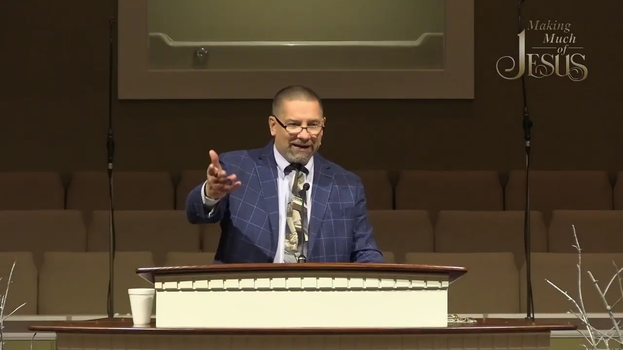 Pastor Mark Campbell : 