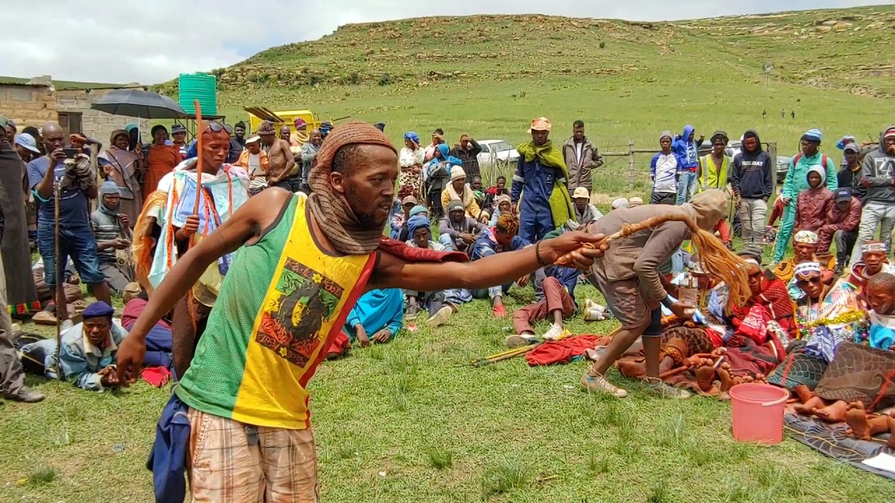 Makoloane a Mamphuthi
