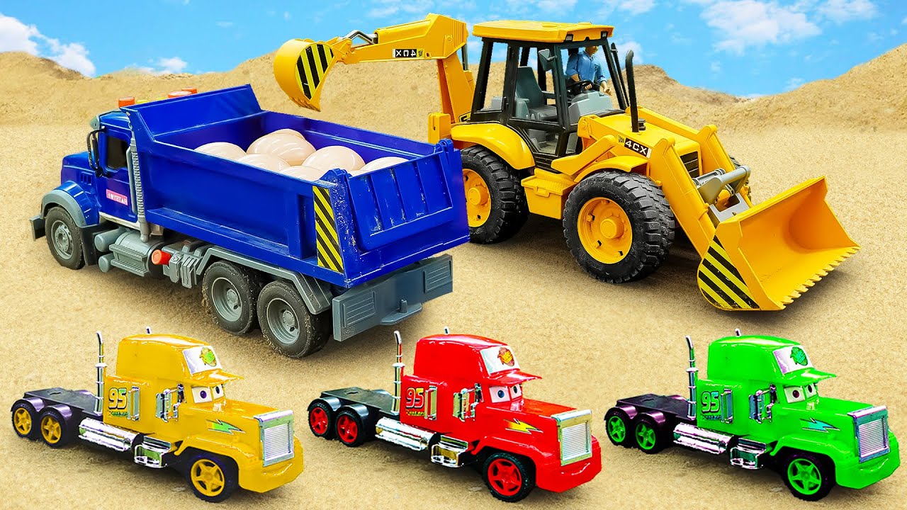Toy Truck Accident on Sand! Police Car Helps Lifeguard Pickup & Ducks